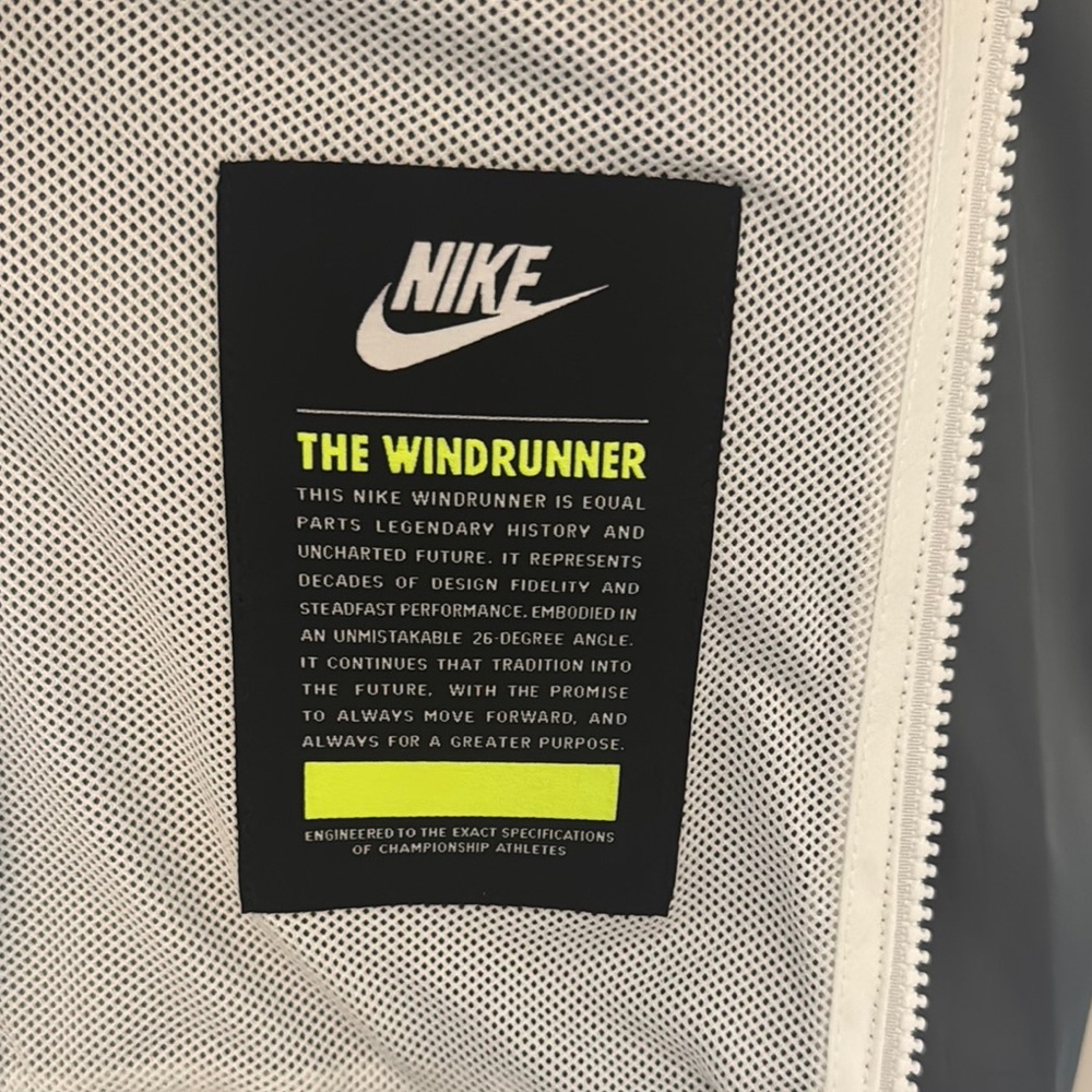 Nike Sportswear Windrunner Men’s Hooded Jacket - Picture 10 of 12